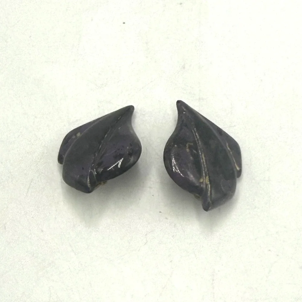 Vintage Purple Enamel Leaf Clip On Earrings Mid Century Modern Stylized Jewelry